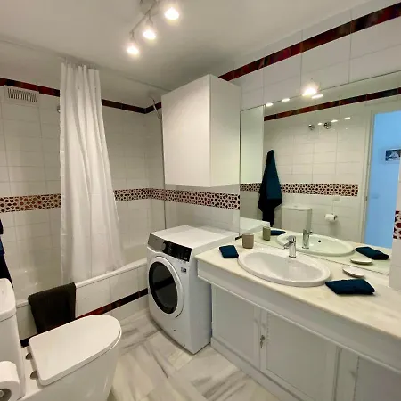 Apartment Overlooking The Marbella