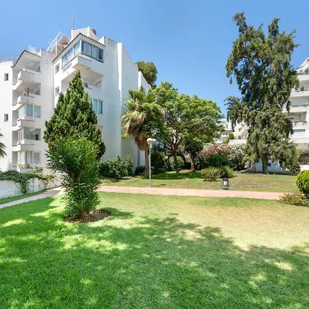 Overlooking The Apartment Marbella