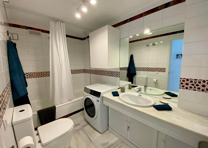 Apartment Overlooking The Marbella